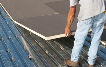 benefits of insulating Sneath Common flat roofing